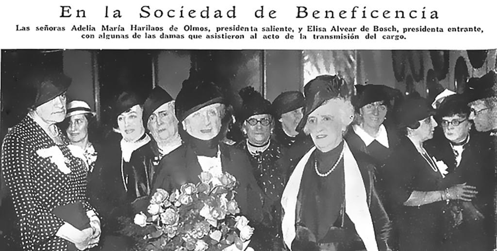 Damas de beneficiencia.